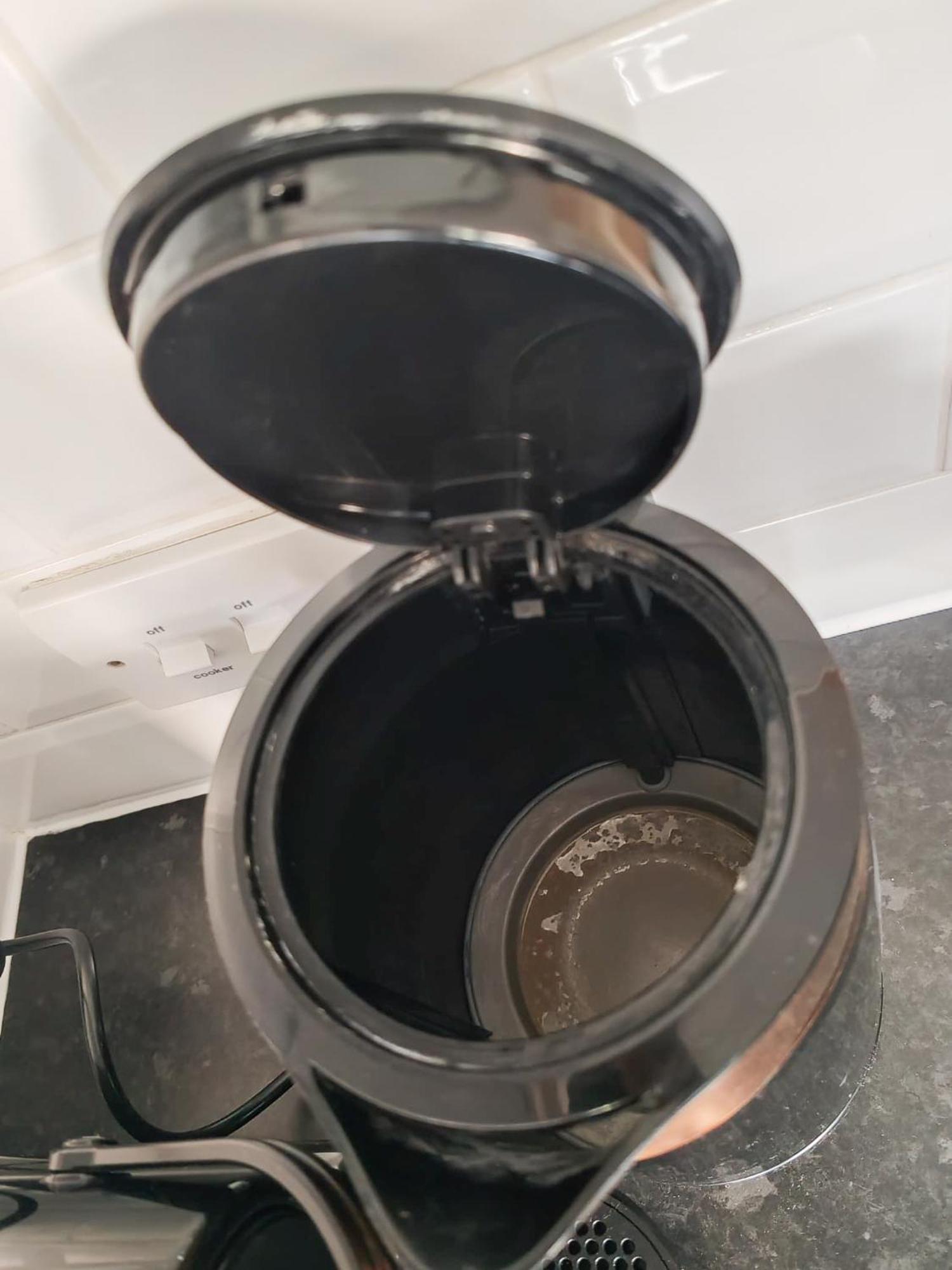 1-Bedroom Flat With Small Garden & Paid Parking In Finsbury Park, Highbury 런던 외부 사진